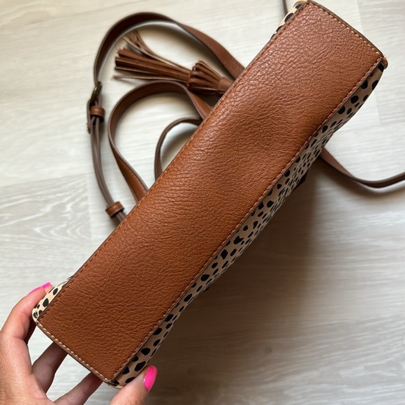 Universal Thread Leopard Purse - Picture 4 of 13